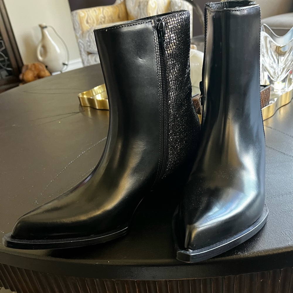 Straight from Paris Black and Silver Ankle Boots Sleek Design